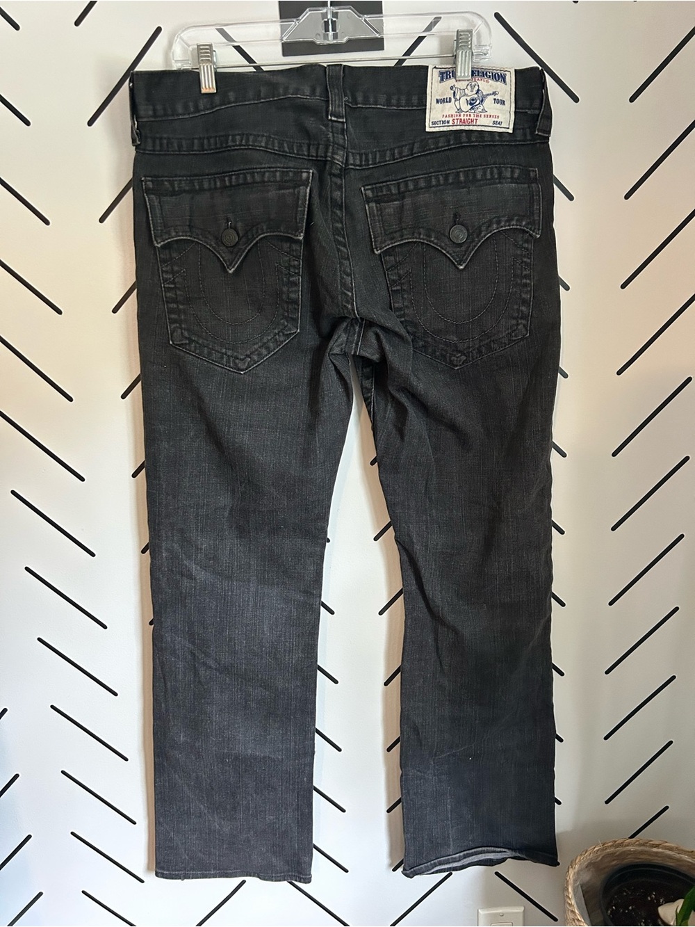 True religion men’s Ricky straight leg Jean washed black flap pocket Y2K 36X32